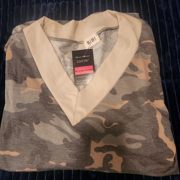 Camo top - Picture 2 of 3